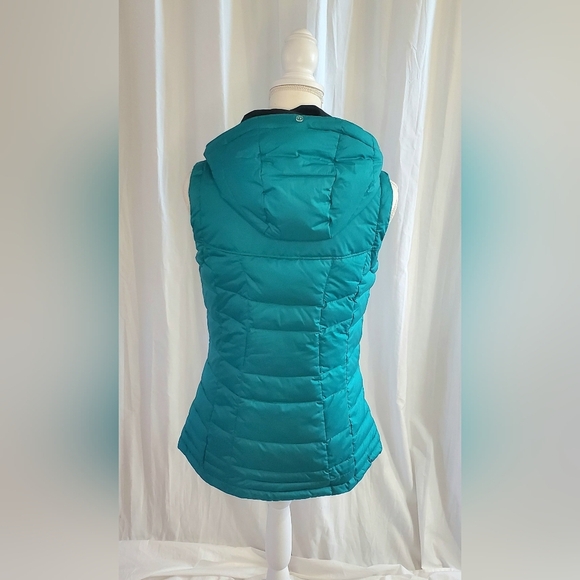 Columbia Women's Small Teal Green Hooded Premium Puffer Vest w/o Faux Fur Trim. - Picture 3 of 12